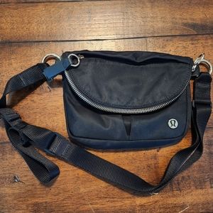 Lululemon all night festival bag